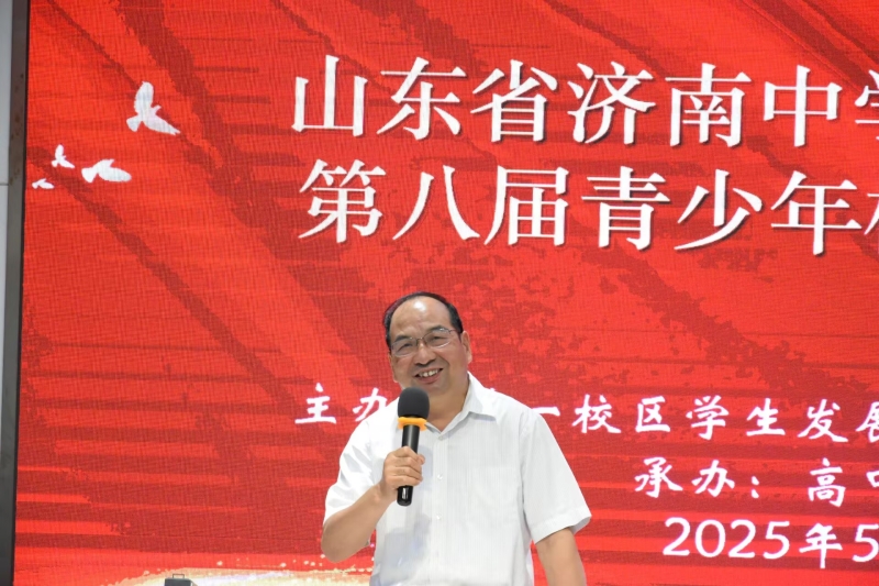 黄老师.jpg