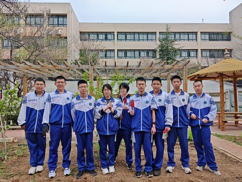 劳动教育合影.jpg